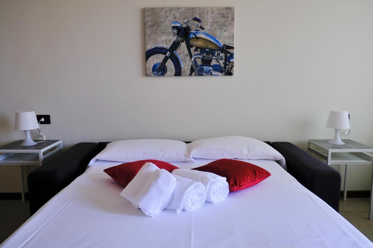 Best Way Rent - Elegante Loft Con Terrazzo มิลาน ภายนอก รูปภาพ